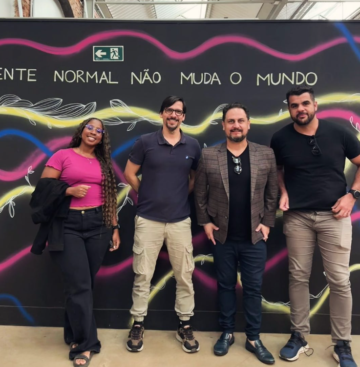 Encontro de profissionais em evento